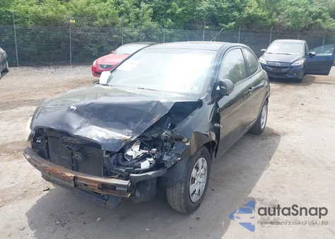 2009 Hyundai Accent Gs z USA, uszkodzony, nr VIN KMHCM36C39U140646